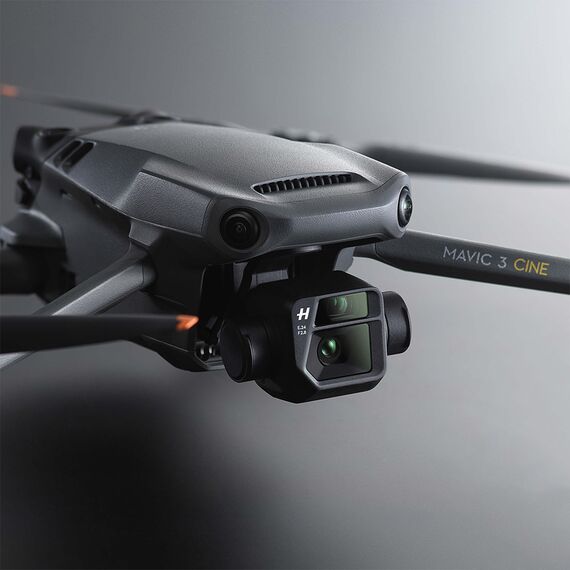 Квадрокоптер DJI Mavic 3 Cine Premium Combo, Комплектация: Cine Premium Combo, изображение 2в магазине iDrone Квадрокоптер DJI Mavic 3 Cine Premium Combo, Комплектация: Cine Premium Combo, изображение 2